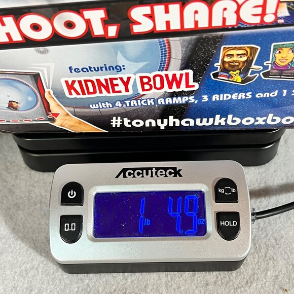 Tony Hawk Box Boarders Super Pack Kidney Bowl 4 Mini Figures Clip-On Lens New - Picture 13 of 13